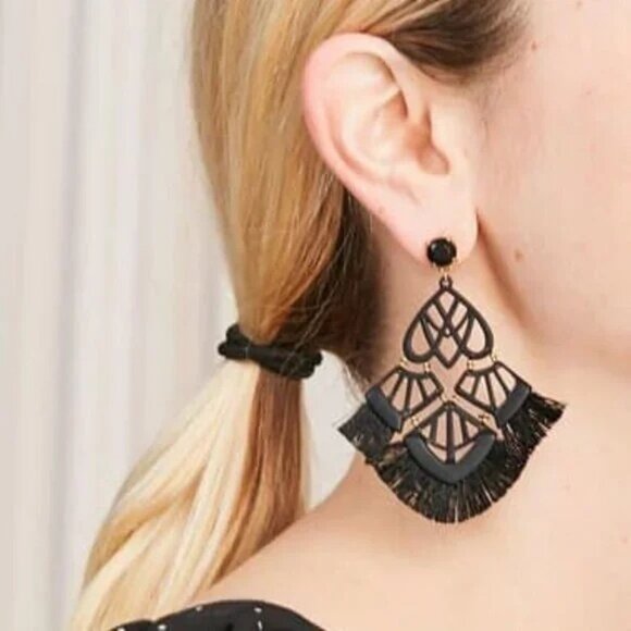 Stella & Dot Alexandria Statement Earrings - Black NWT - Picture 1 of 9